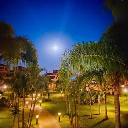 Lägenhet Marbella I Beachside And Extra Spacious, Next To Marriott Playa Andaluza, Private Heated Jacuzzi, 6 Swimming Pools, Gym, Padel & Tennis *