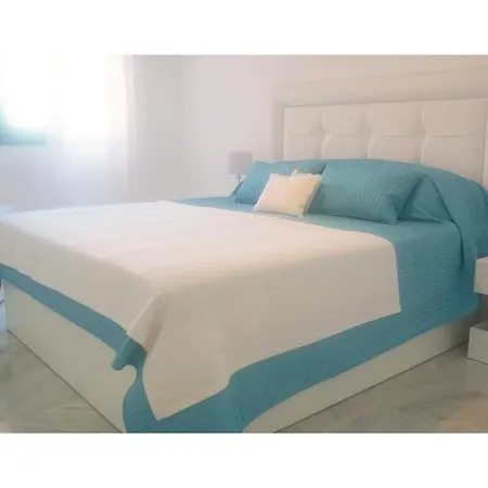 Lägenhet Marbella I Beachside And Extra Spacious, Next To Marriott Playa Andaluza, Private Heated Jacuzzi, 6 Swimming Pools, Gym, Padel & Tennis