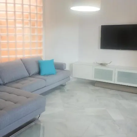 Lägenhet Marbella I Beachside And Extra Spacious, Next To Marriott Playa Andaluza, Private Heated Jacuzzi, 6 Swimming Pools, Gym, Padel & Tennis